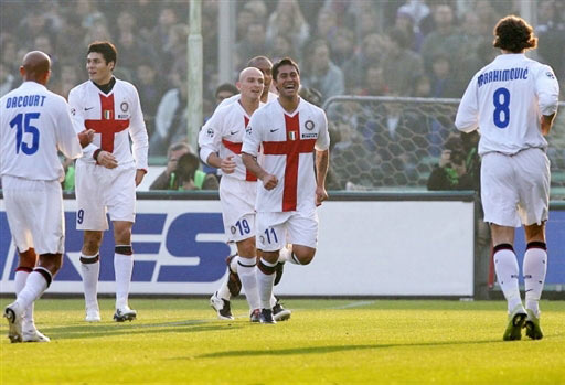 TA：桑切斯最近在逐渐进步，他已成为英超最可靠的门将之一（TA：桑切斯近来稳步提升，已跻身英超最可靠门将之列）