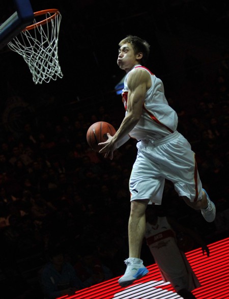 每体：特尔施特根在斯坦福桥现场观战，他接近回归球队合练（每体：特尔施特根现身斯坦福桥观赛，临近回归球队合练）