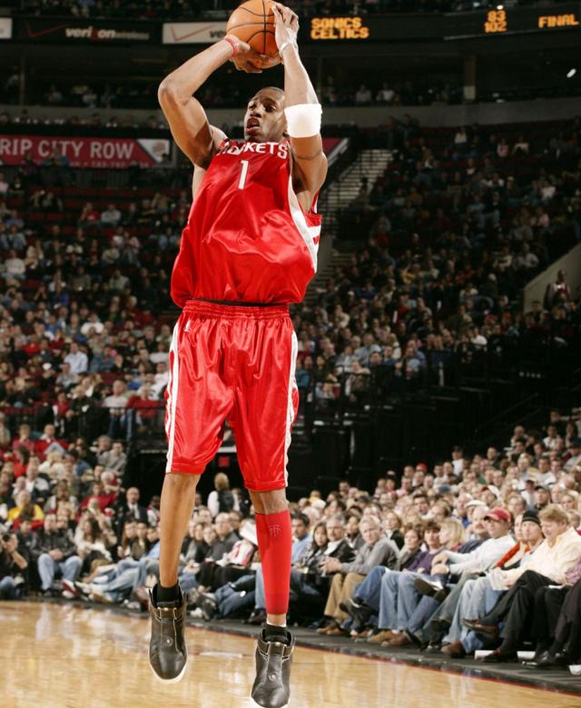 奥斯卡、巴尔加斯赛季前离队，武磊长期伤缺，但海港仍夺冠军（奥斯卡巴尔加斯赛前离队、武磊长期伤停，海港仍加冕冠军）