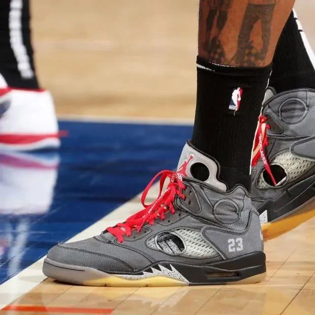 21世纪五大联赛外场球员出场时间榜：C罗、拉莫斯、梅西前3（21世纪五大联赛外场球员出场时长榜：C罗、拉莫斯、梅西位居前三）