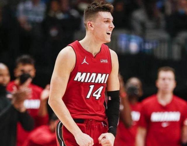 东福山矶钓遇小油扁围堵，坚守终获大黑鲷惊喜（东福山矶钓遭小油扁围攻，苦守终喜获大黑鲷）