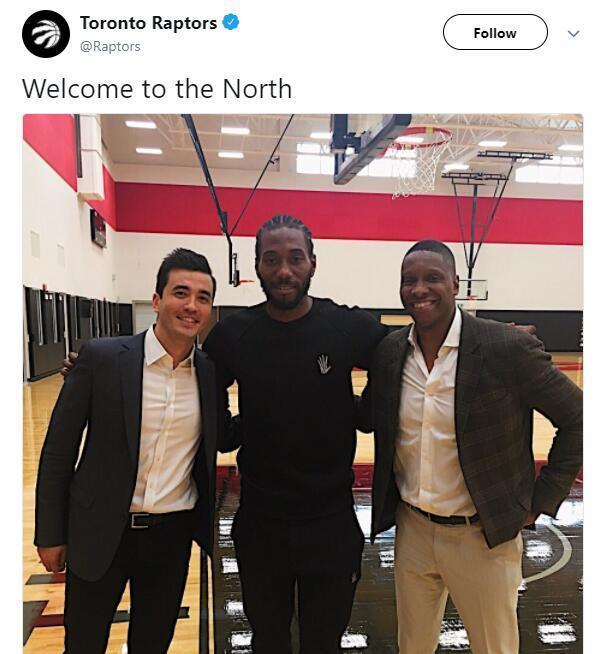 埃杜在高铁站被围满，合同今年到期，他说明年也希望在深圳（埃杜高铁站遭围堵，合同今年到期：盼明年留在深圳）