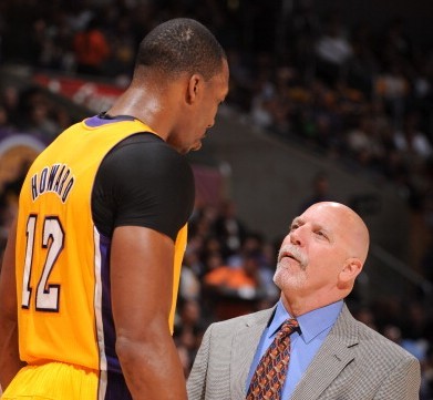 范弗里特：密集赛程与长途奔波是伤病率上升的主因（范弗里特直言：赛程过密与长途奔波导致伤病率攀升）