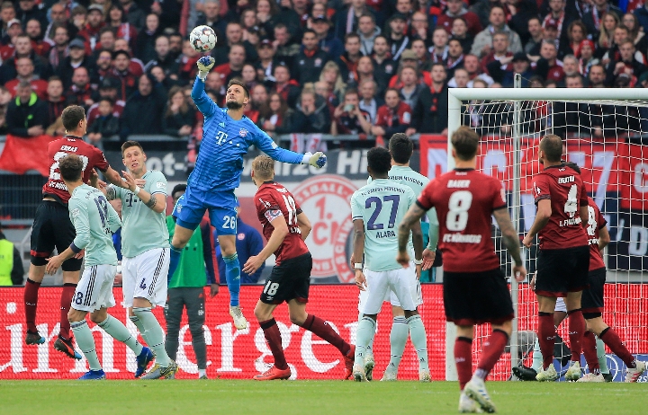 瓜迪奥拉谈队中另一名前锋马尔穆什（瓜迪奥拉谈到队内另一名前锋马尔穆什）