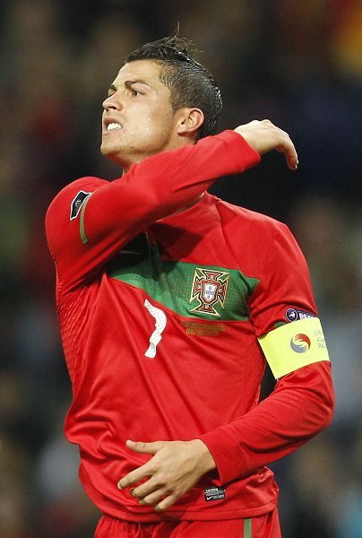 篮球变向突破的核心技巧（掌握篮球变向突破的关键要点）