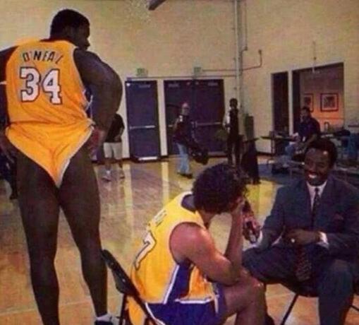 埃弗拉：希望英格兰球迷别再唱足球要回家了，感觉像是诅咒（埃弗拉劝英格兰球迷别再唱“足球回家”，称这像是一种诅咒）