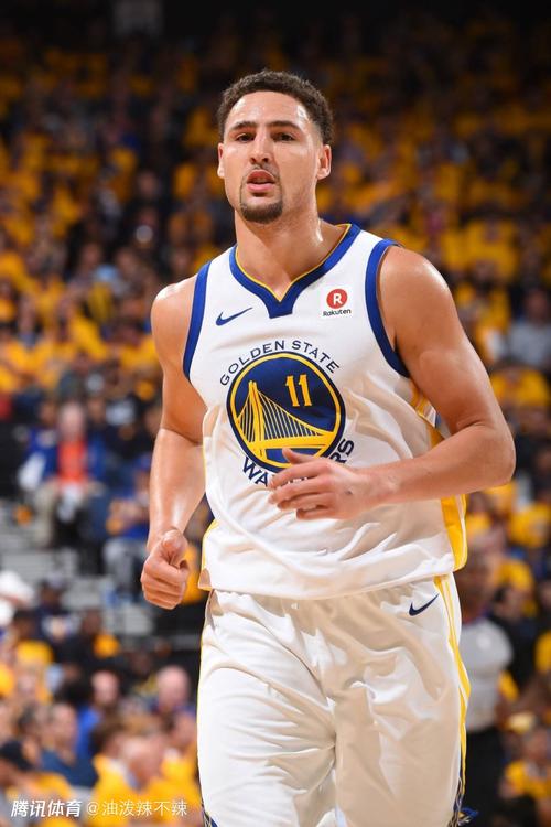 英媒：德利赫特的伤势并不严重，最快有望本周恢复训练（英媒：德利赫特伤情无大碍，最快本周即可恢复训练）