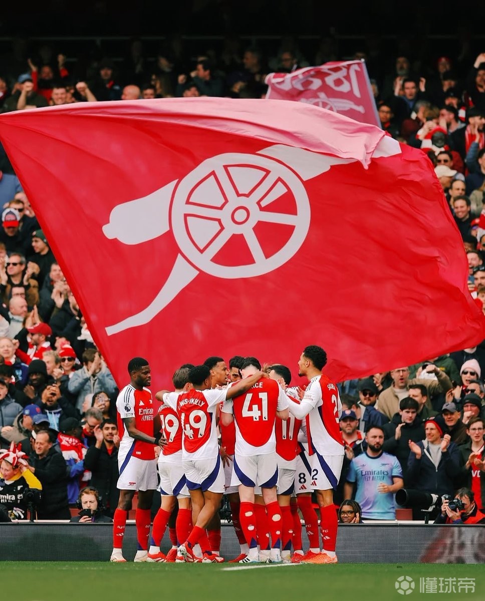 罗体：斯帕莱蒂重回那不勒斯全程遭嘘，球迷不原谅他执教尤文（罗体：斯帕莱蒂重返那不勒斯遭全场嘘声，球迷仍不原谅其执教尤文）