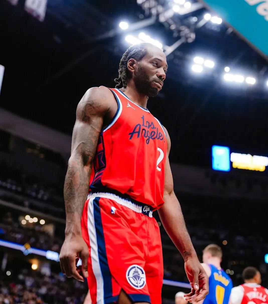 英媒：利兹联有意在冬窗引进米兰前锋希门尼斯（英媒：利兹联拟冬窗签下米兰前锋希门尼斯）