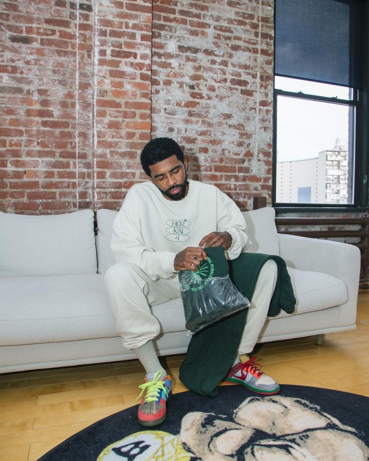 米体：虽然DV9经历肌肉疲劳，但斯帅仍会让他首发踢佛罗伦萨（米体：DV9虽感肌肉疲劳，斯帅仍将安排其首发战佛罗伦萨）